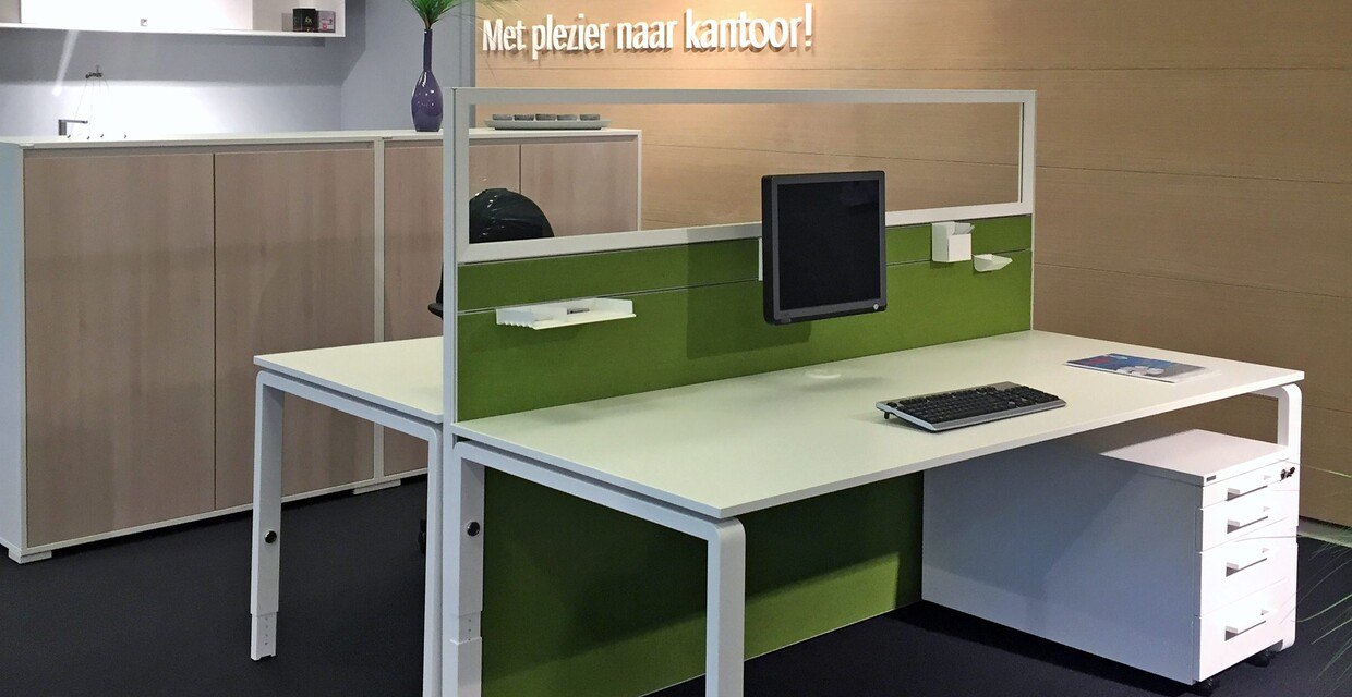 showroom-den-bosch-schreibtisch-pensum